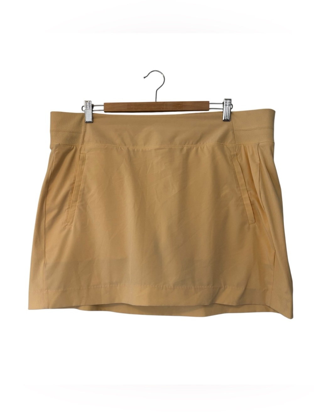 Athleta Pale Yellow Casual Skirt with Built-in Shorts Women’s SZ 8 Tennis Golf